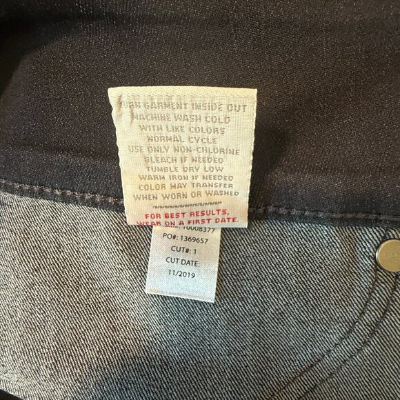 Women's Plus 22R Torrid Super Stretch Dark Wash Jeggings - Picture 8 of 9